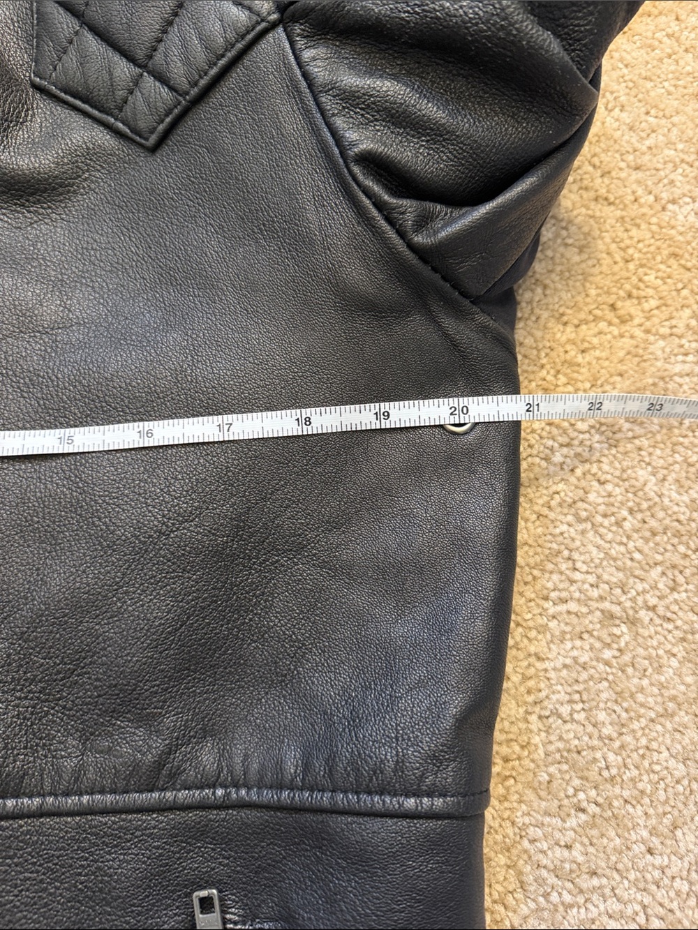 Black Quilted Leather Moto Jacket - Size Large - Picture 6 of 8